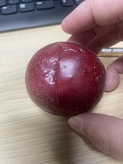 猜猜这是个什么水果🤣🤣