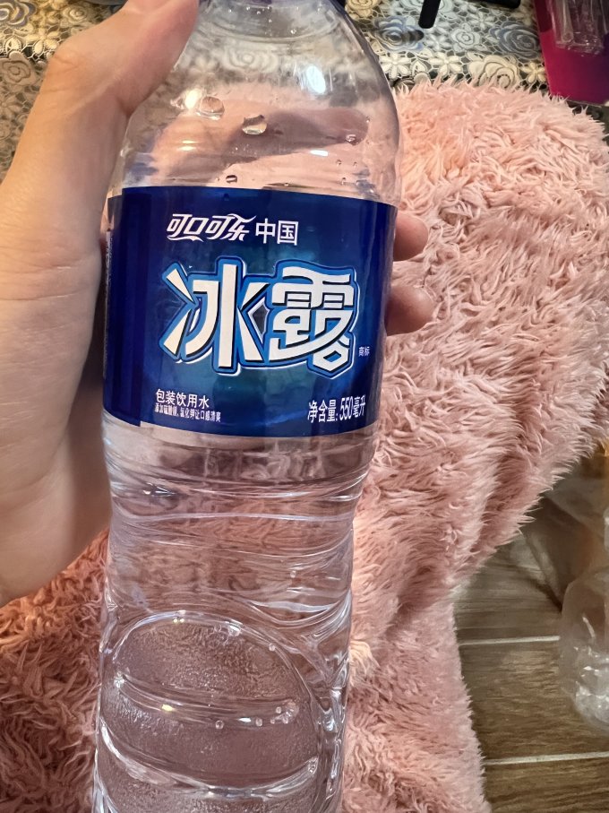 可口可乐冰露矿泉水