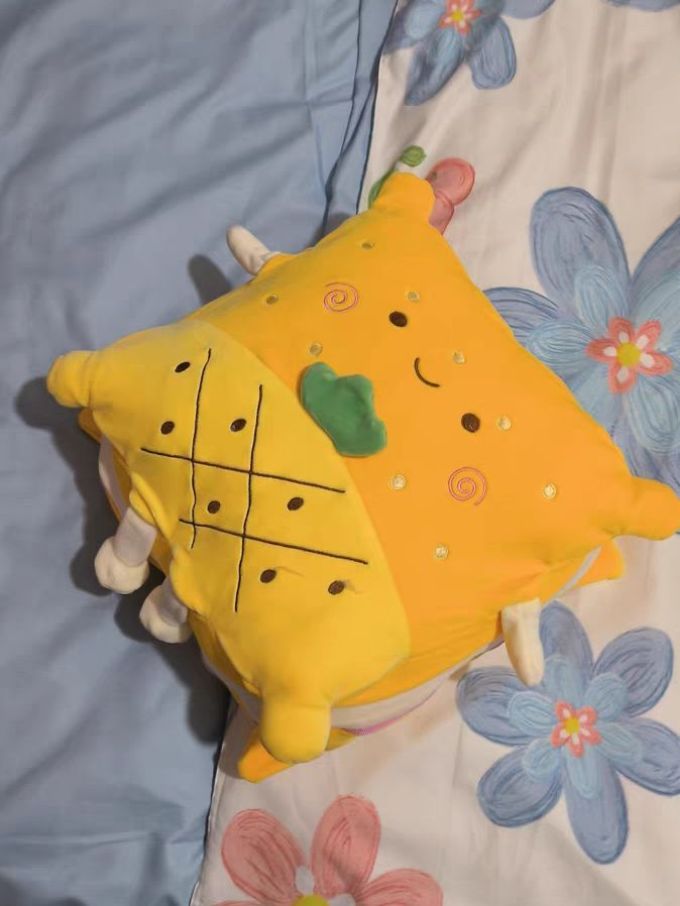 布拉塔靠垫靠枕
