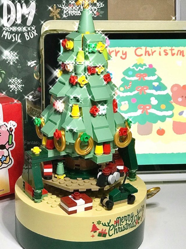 我的圣诞树会唱歌哦～🎄