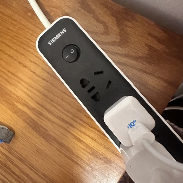 西门子简约风床头插排