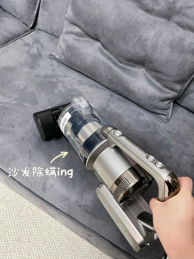 美的手持式吸尘器