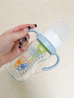 我家宝刚出生起就用的这个奶瓶🍼，真的不