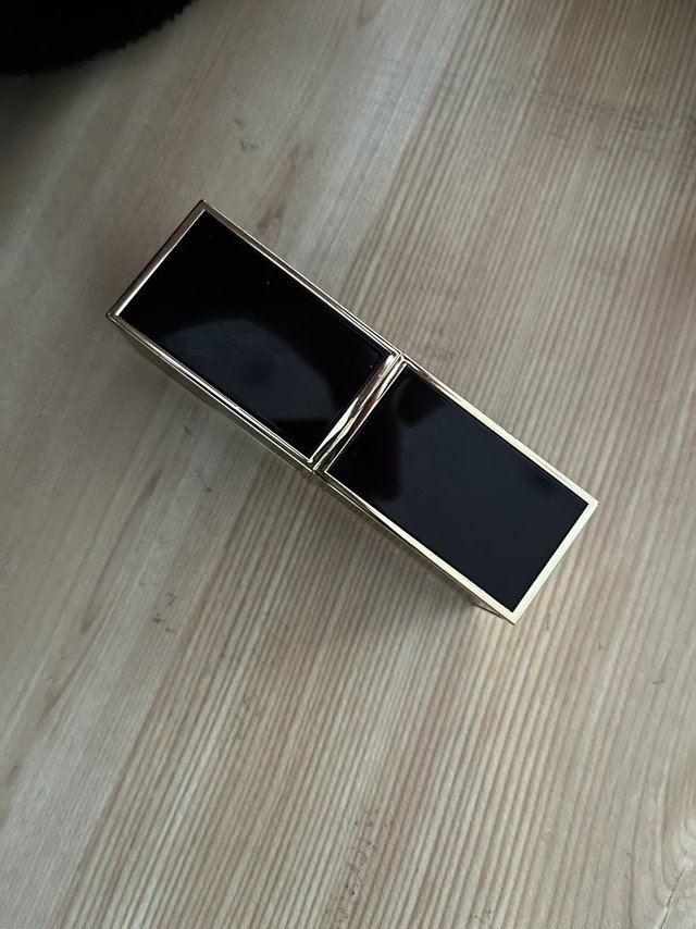 长成了本命年口红