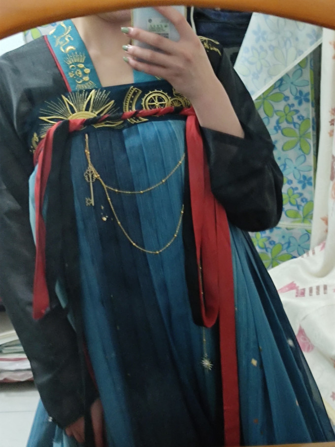 重回汉唐汉服