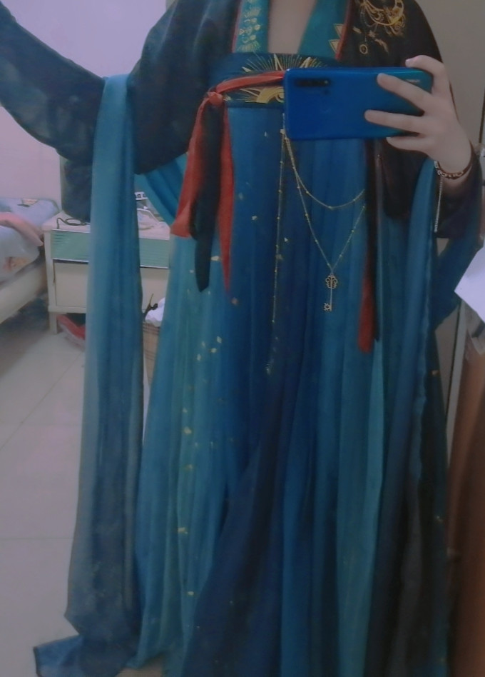 重回汉唐汉服