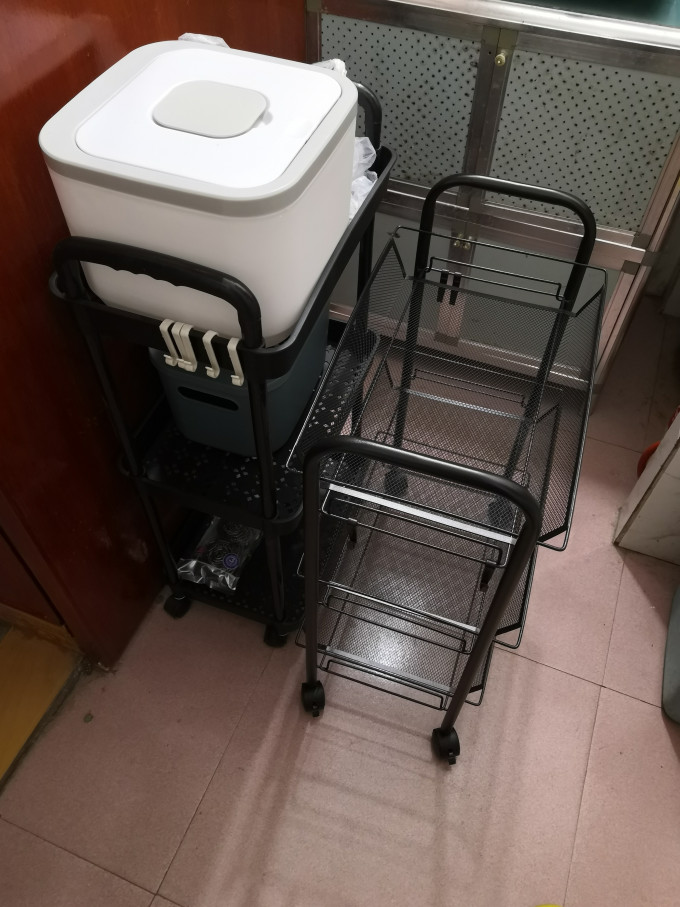 溢彩年华客厅置物架