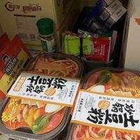 宿舍自热砂锅土豆粉 好吃方便