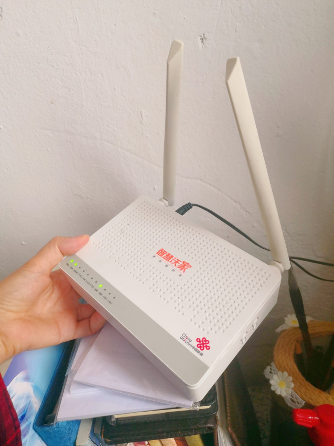 中国联通路由器怎么样 装宽带送的路由器还挺好用的呢！_什么值得买