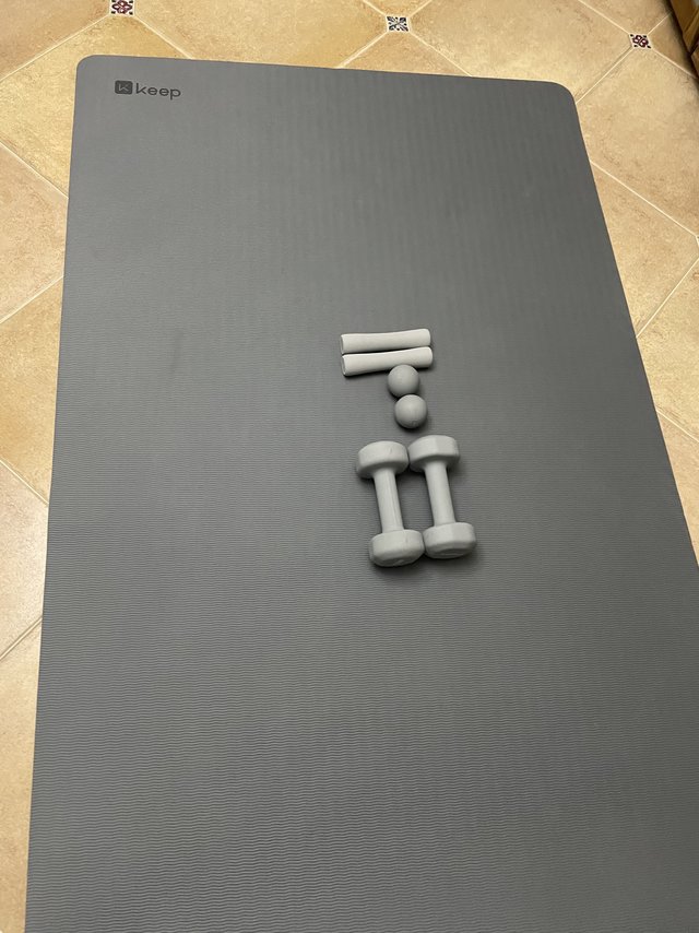 非常大适合在家光脚跳操训练瑜伽很