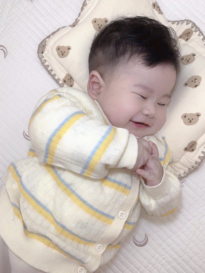 婴儿上衣