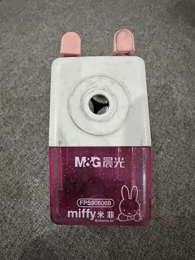 开学新装备～卷笔刀