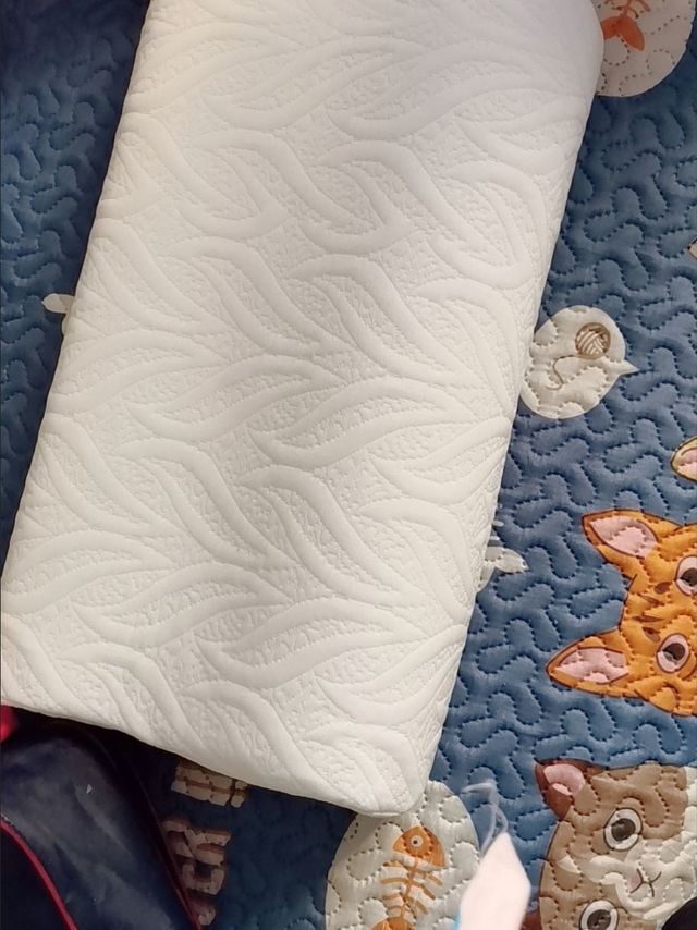 LEHOME记忆棉枕头枕芯成人护颈助眠单人一只