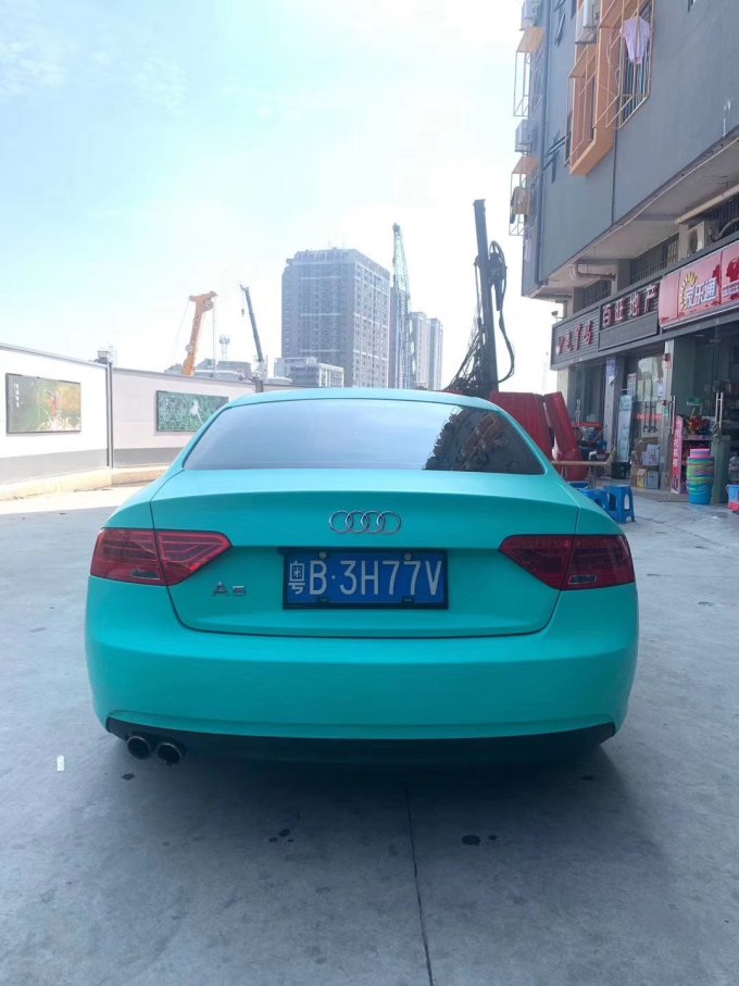 奥迪轿车