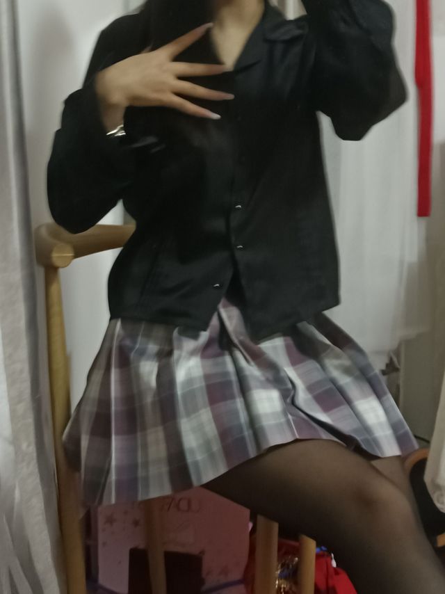 上身超舒适的衬衫，还很显瘦哦