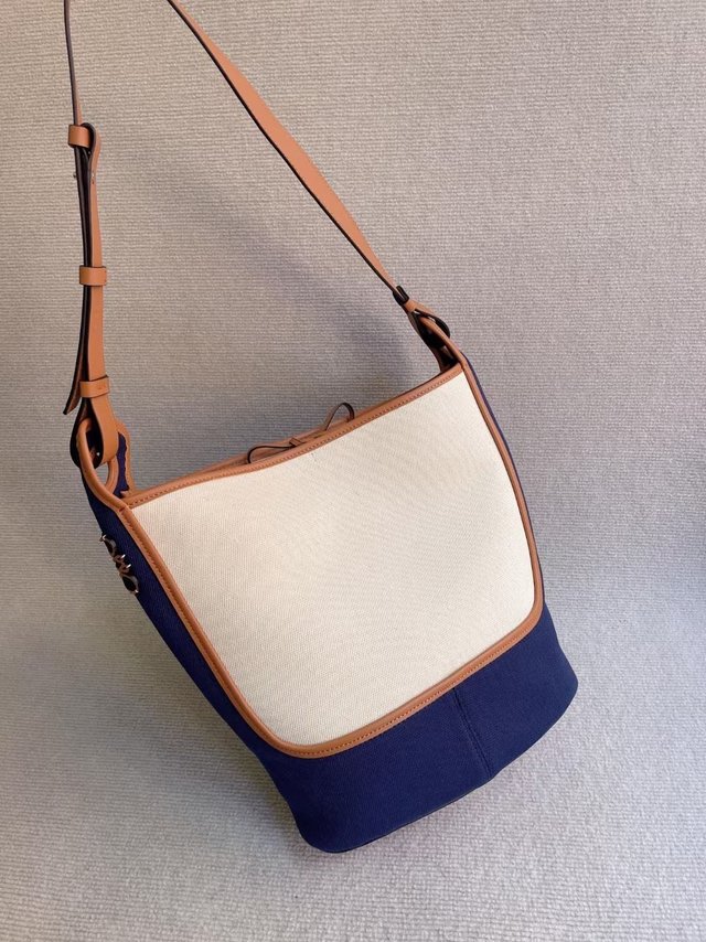 罗意威水桶包，不贵又百搭