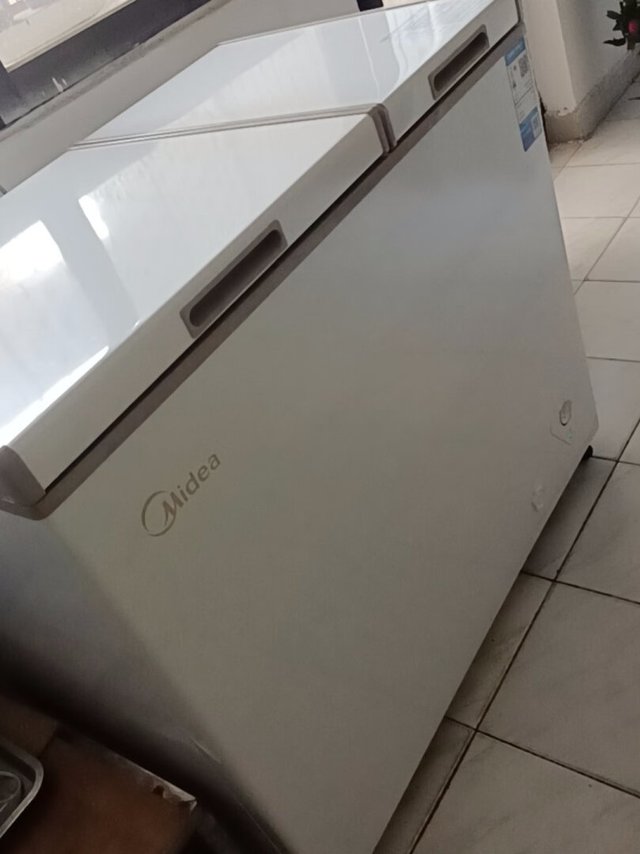 京东送货就是快，首先说的快递小哥很有礼貌