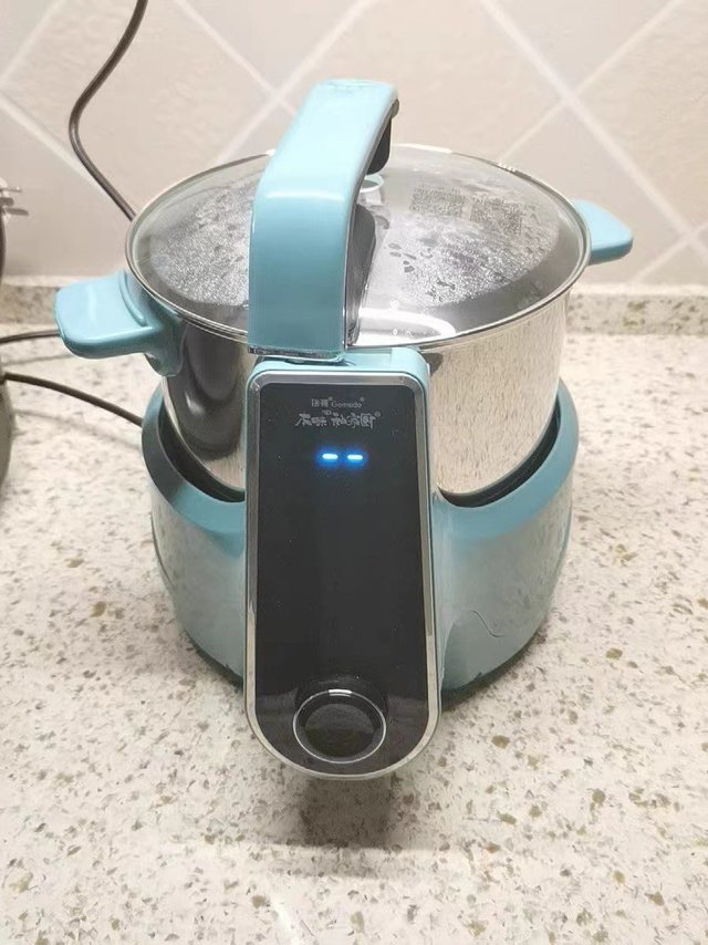 家用电器之炒菜机器人