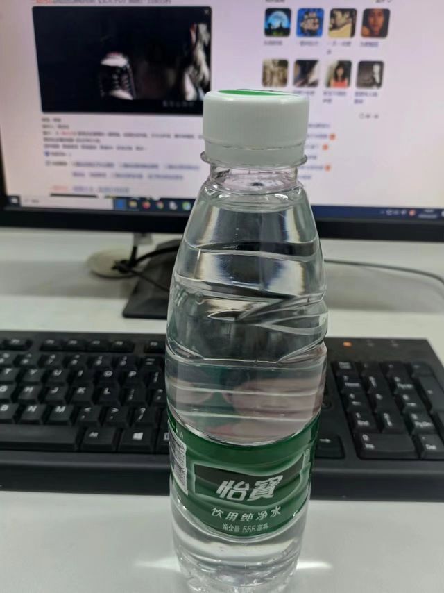 平价矿泉水之怡宝水