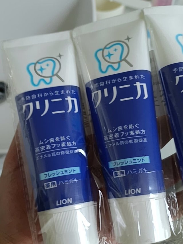 一直用这个牌子，用完就补货，味道清新，刷