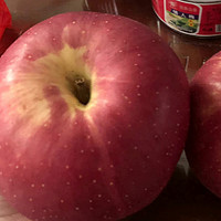 看着食欲感诱惑的大苹果啊🍎