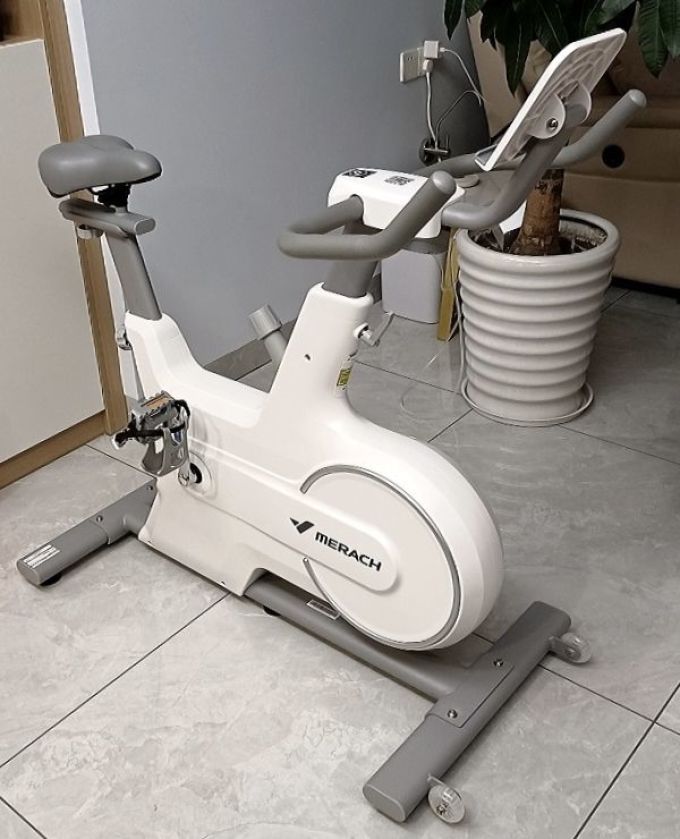 我的运动装备艾瑞克动感单车