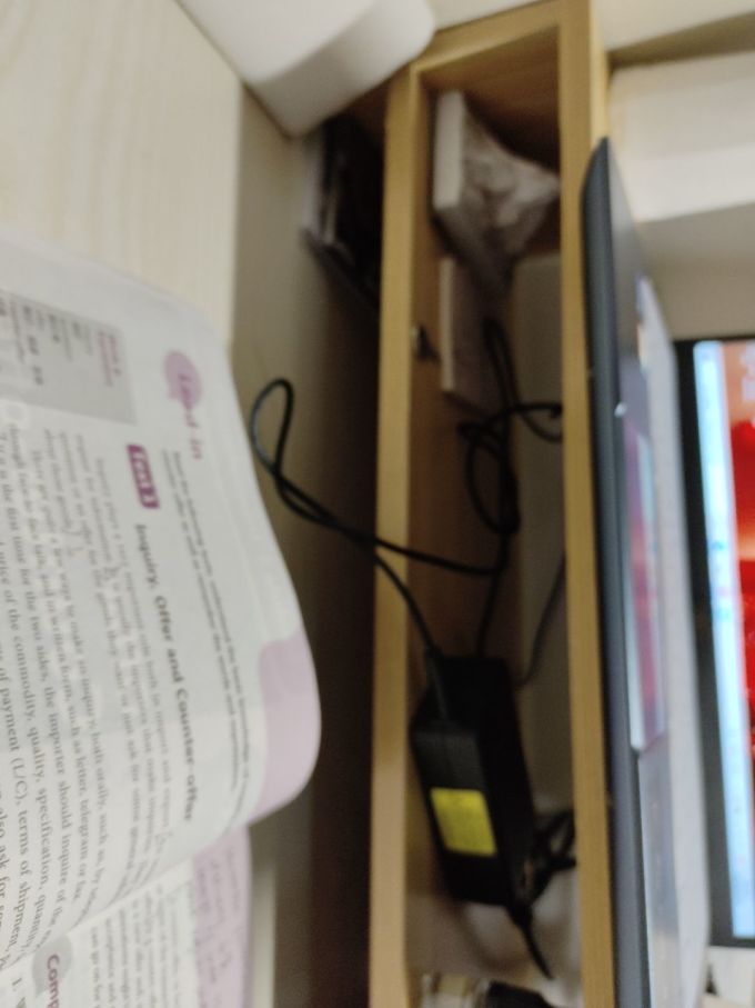 邦尼客厅置物架