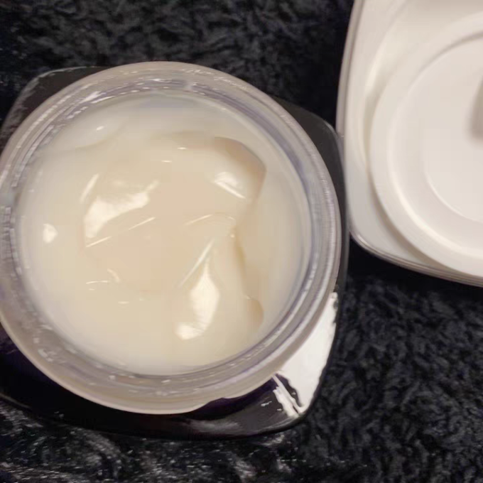 巴黎欧莱雅面霜