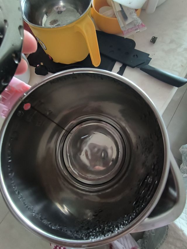 开工的第一杯白酒竟然是开水壶装的