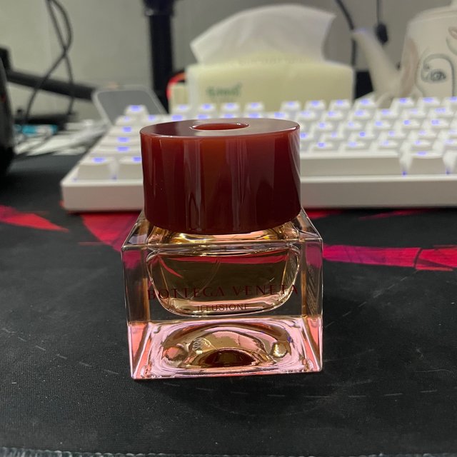 
收到后静置了几个小时才开始用 感觉这个
