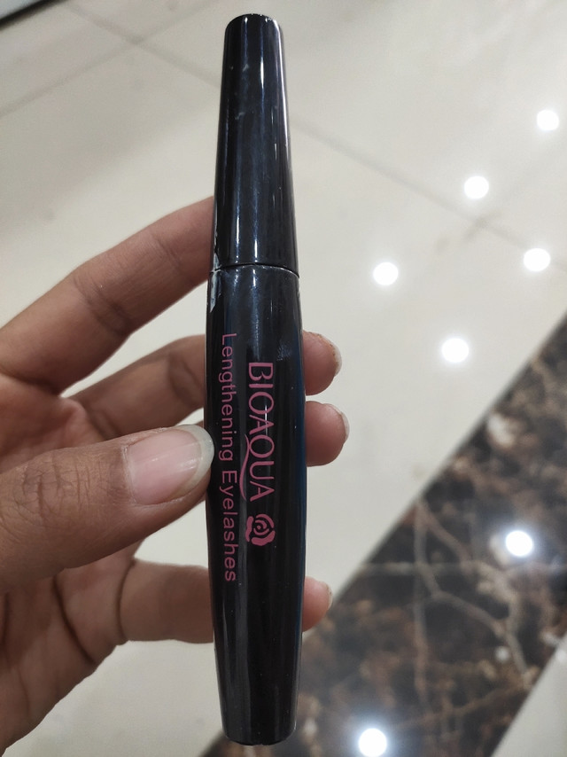 纤长卷翘防水睫毛膏