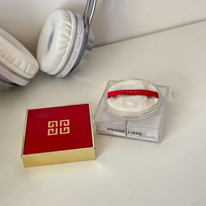 纪梵希定妆产品
