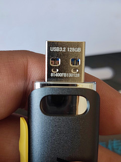 海康存储128GB USB3.2超极速固态U盘R36C