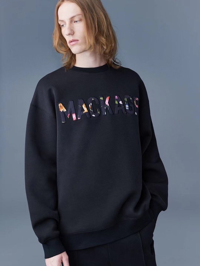 男女同款Mackage兔年全球限定贴布刺绣卫衣