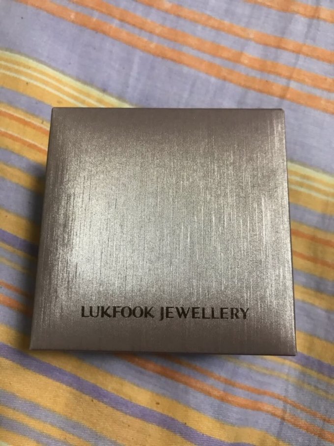 六福珠宝铂金耳饰