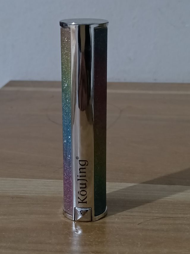 一款显白好看的口红