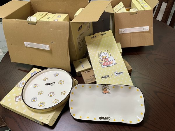 外观材质：外观还是挺不错的，过段时间看看