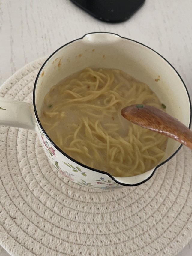 非常可爱的小奶锅,回来试了,热奶煮面都可
