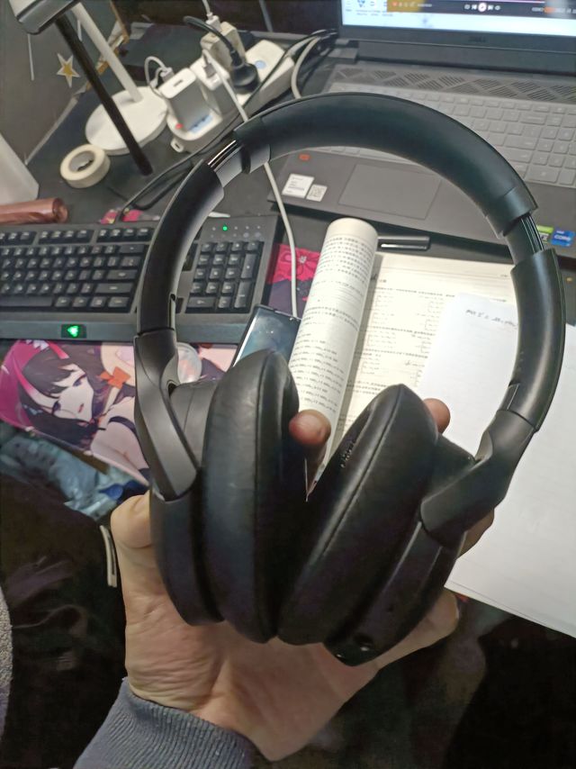 索尼无线蓝牙耳机，降噪舒适！