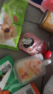 零食投喂，良品大礼包：30种零食美味惊喜