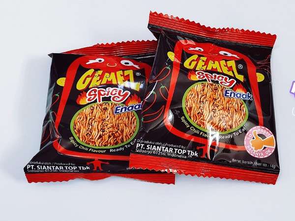 解馋火辣小鸡干脆面！