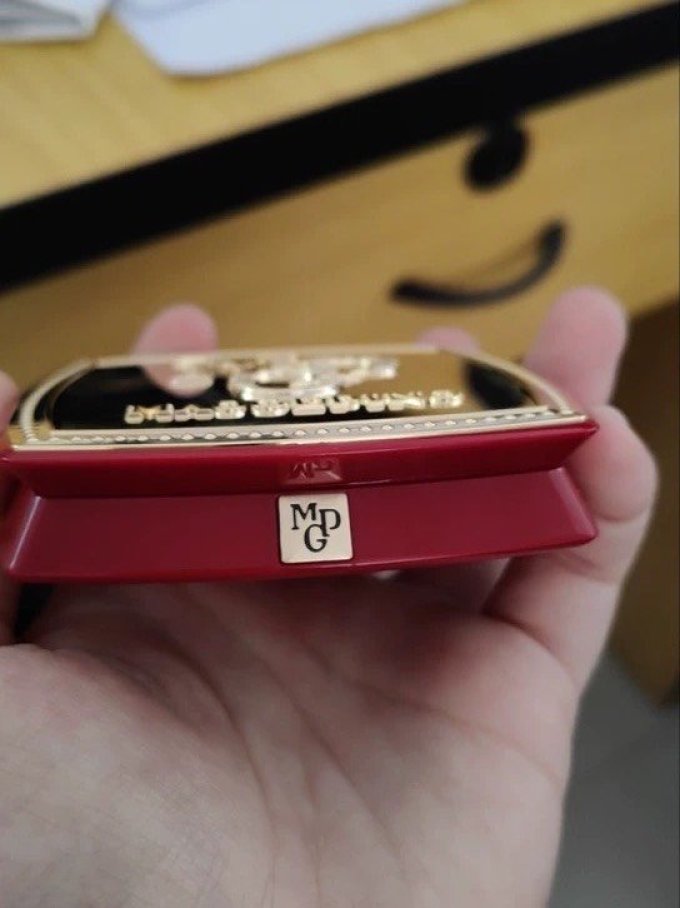毛戈平粉饼
