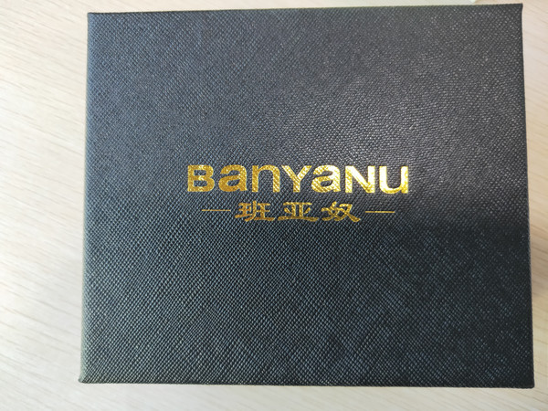 挺好的，既可以做钱包，又可以做卡包。