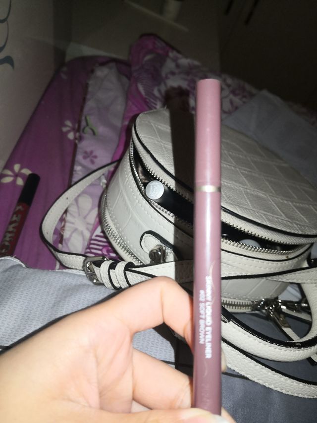 新手美女，手残美女必备眼线笔