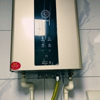 厨卫两用电力天然气混合加热的热水器