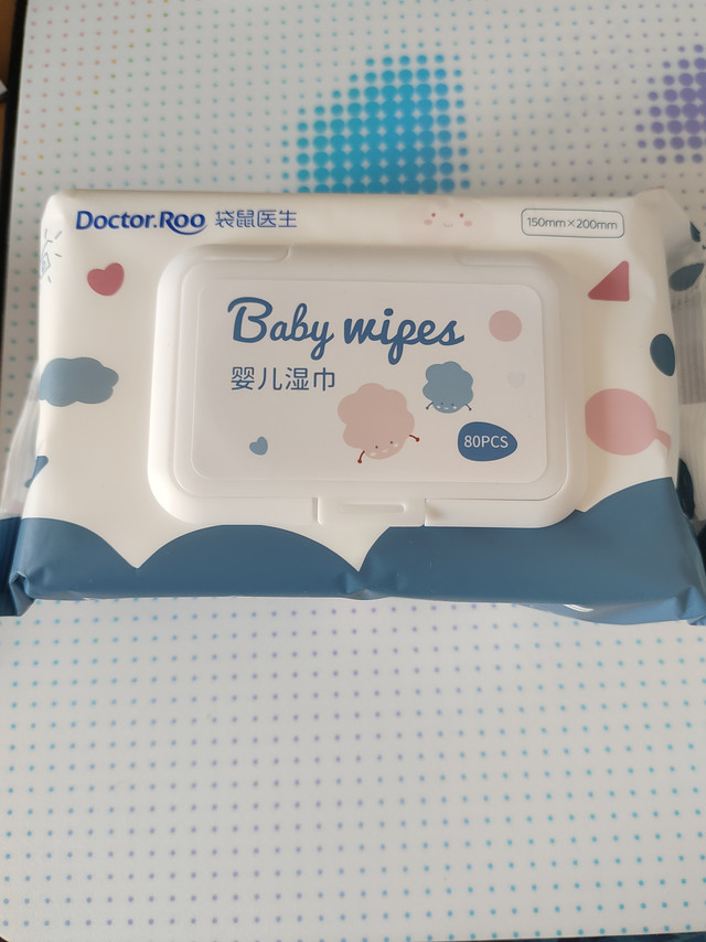 更适合婴幼儿的湿巾家里可以常