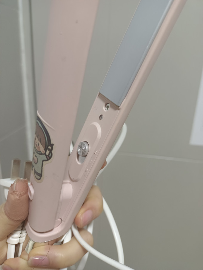 雷瓦美发造型器