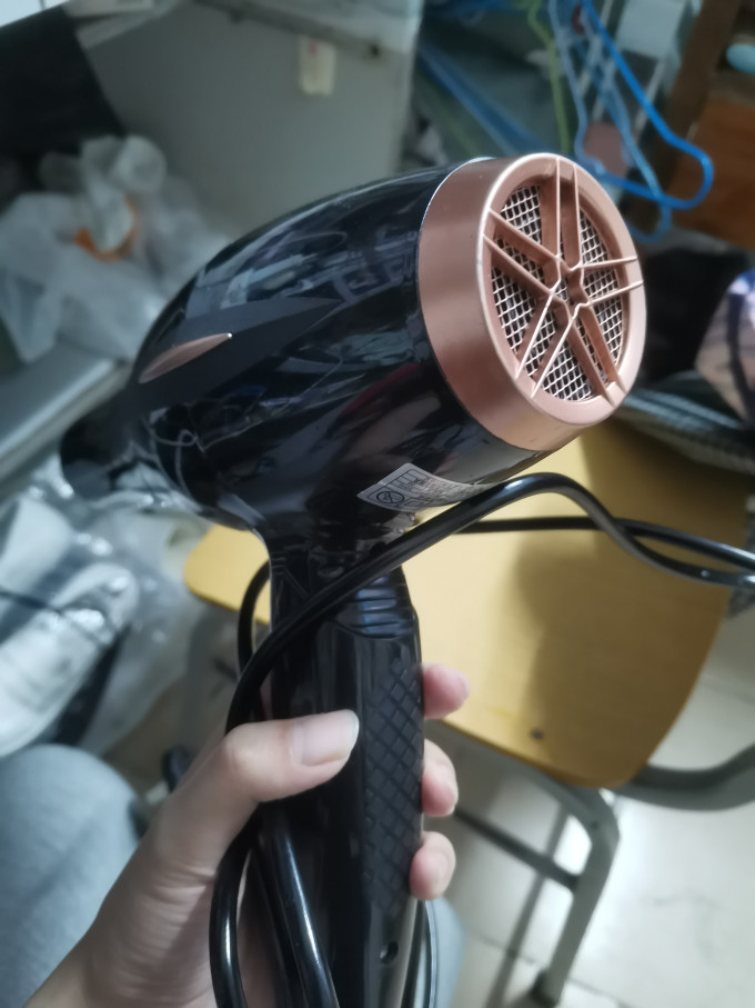 电吹风