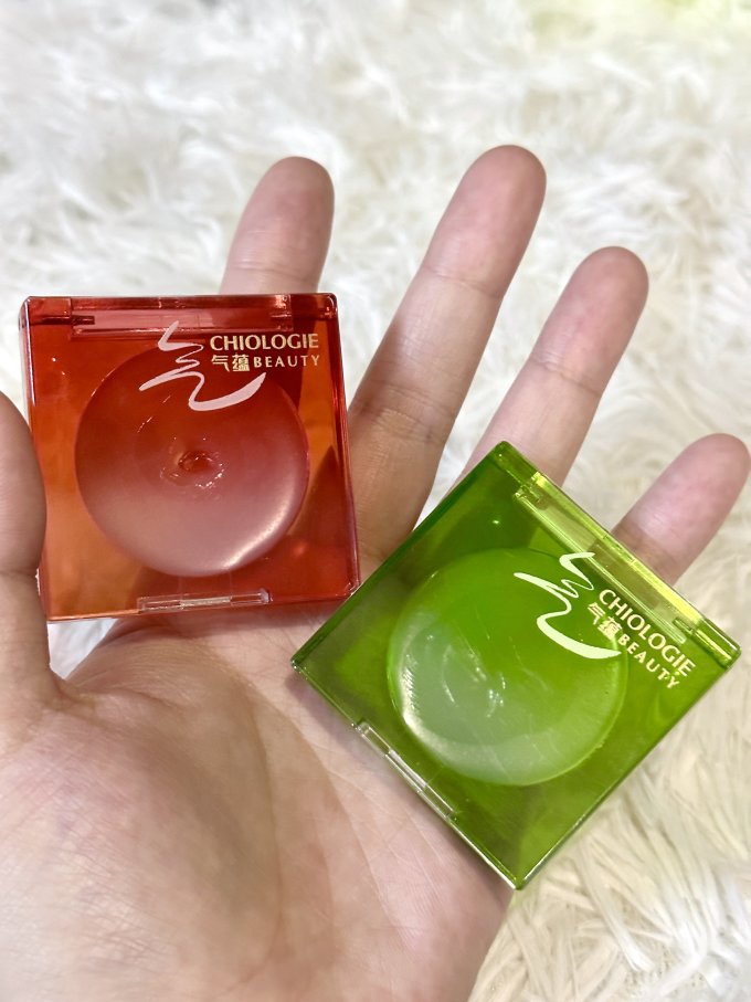 气蕴润唇膏