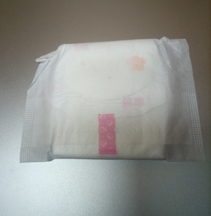 飞卫生巾